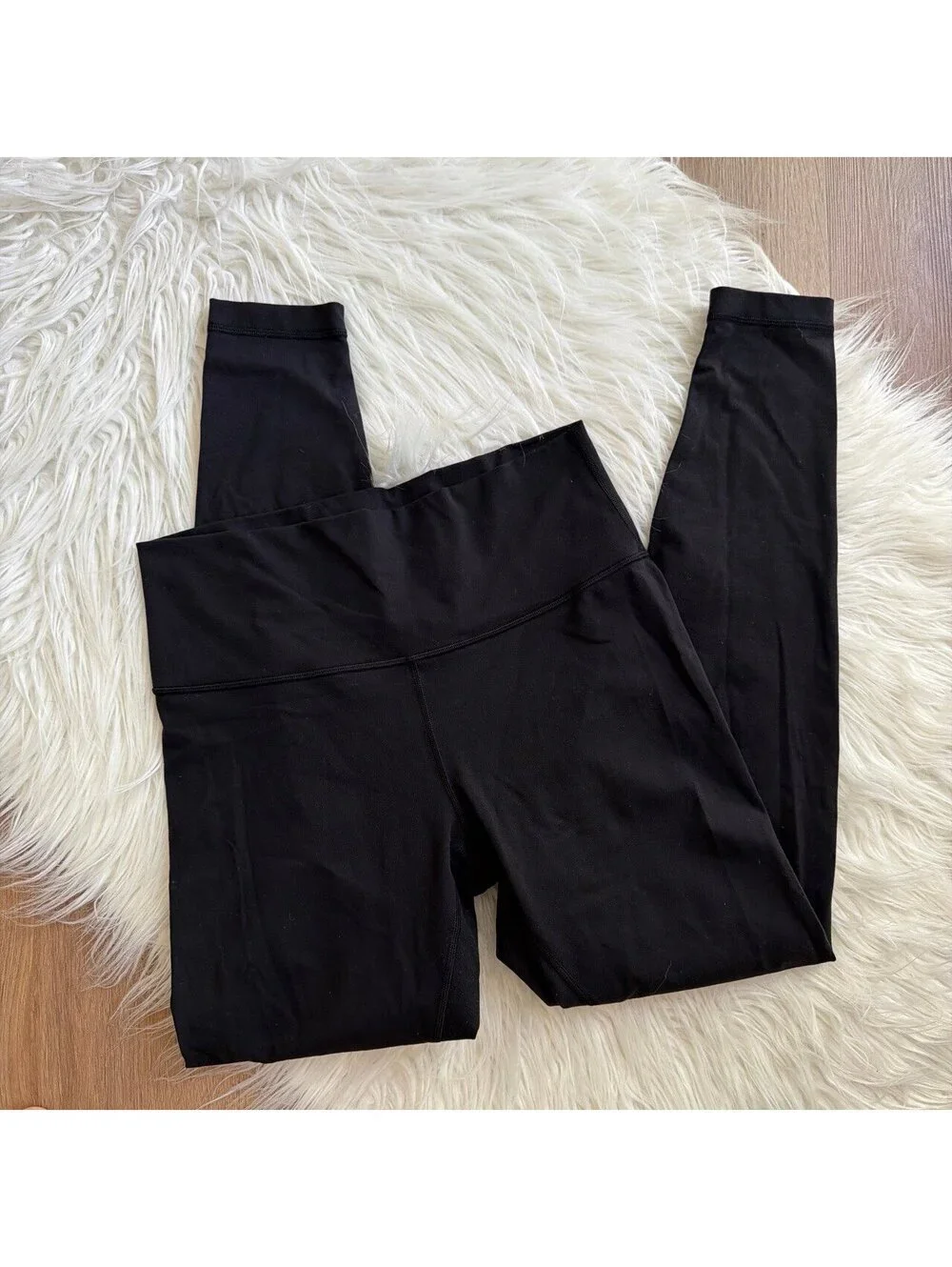 Lululemon Wunder Under high rise Tight 28” Leggings size 10
